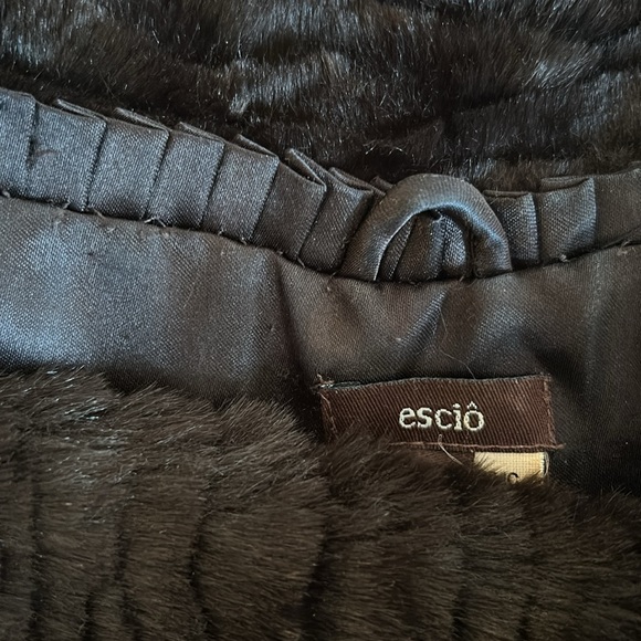 Chocolate Brown Faux Fur Vest by escio. Size Mesium. - Picture 9 of 10